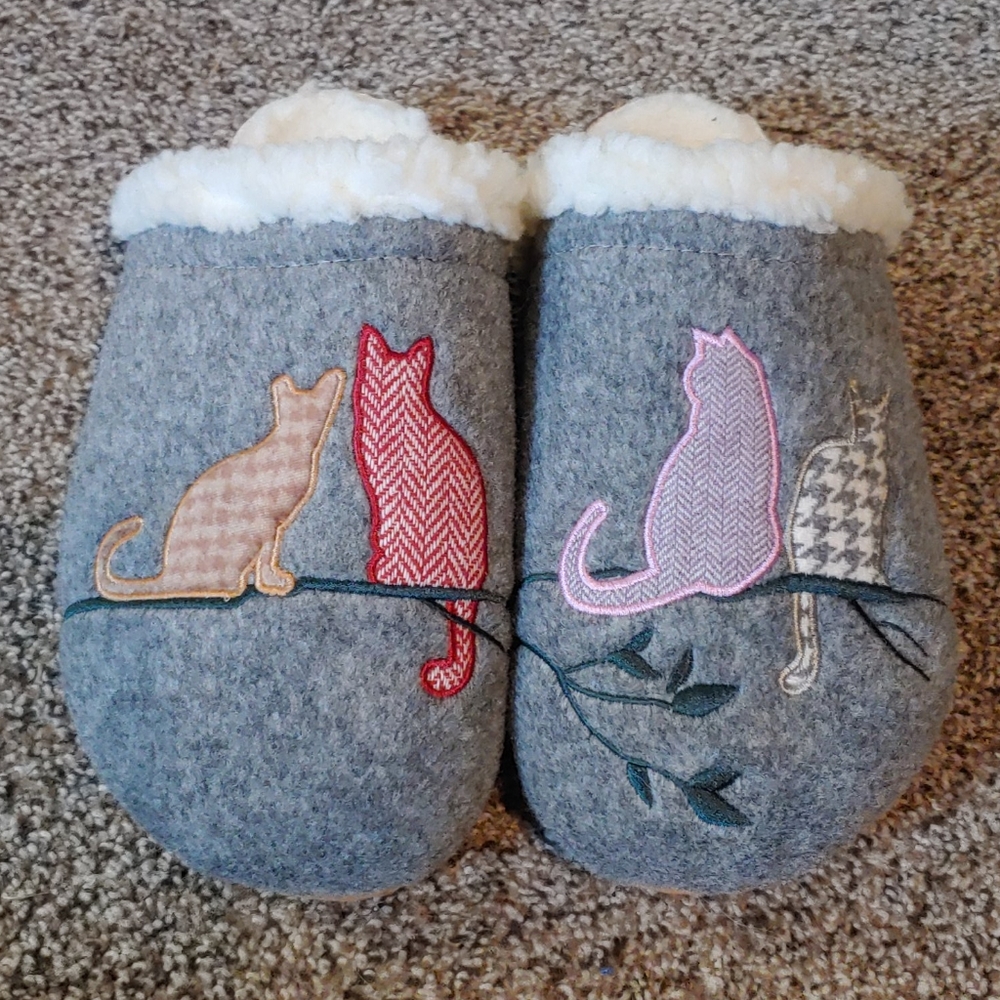 Lands End Animal Cat slippers NWOT